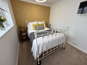 Photo 22- click for photo gallery